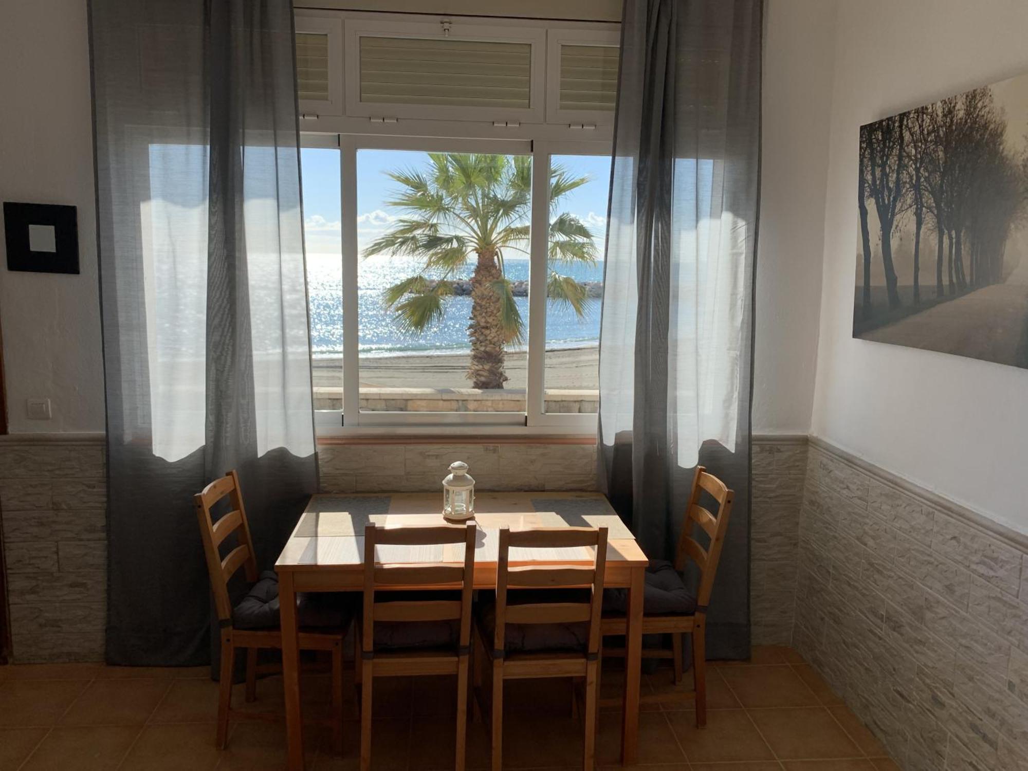 Apartamento Frente Al Mar Pedregalejo Málaga Esterno foto